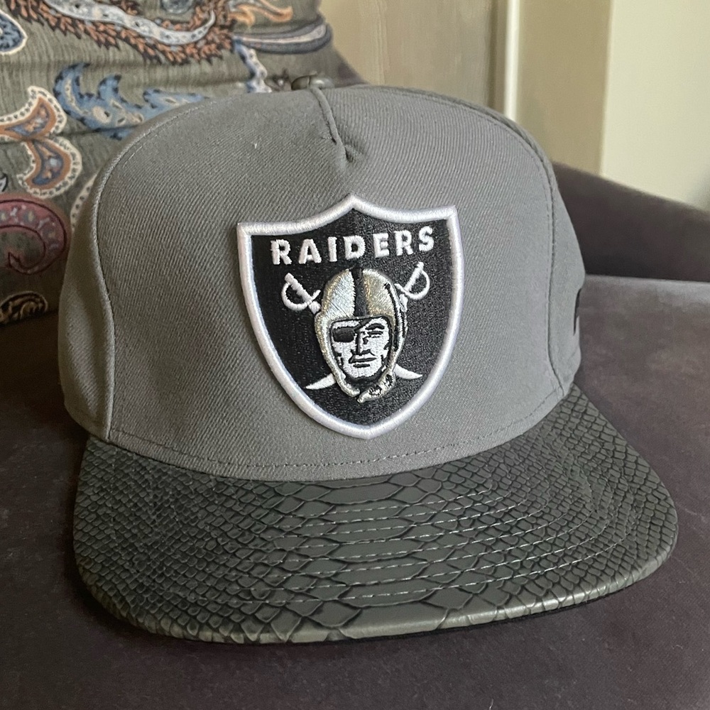 Oakland Raiders hat